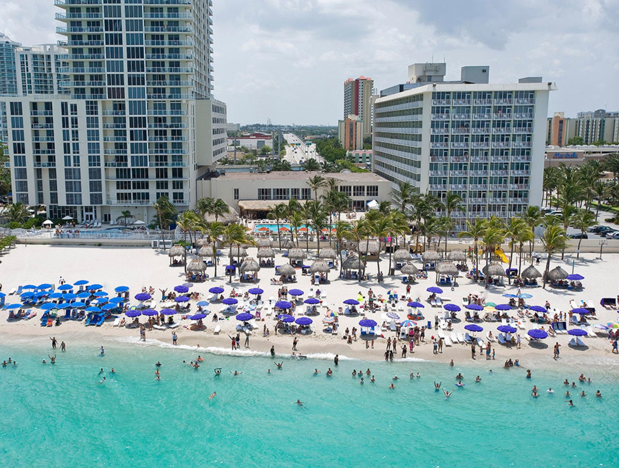 Newport Beachside Hotel & Resort Sunny Isles Beach Buitenkant foto