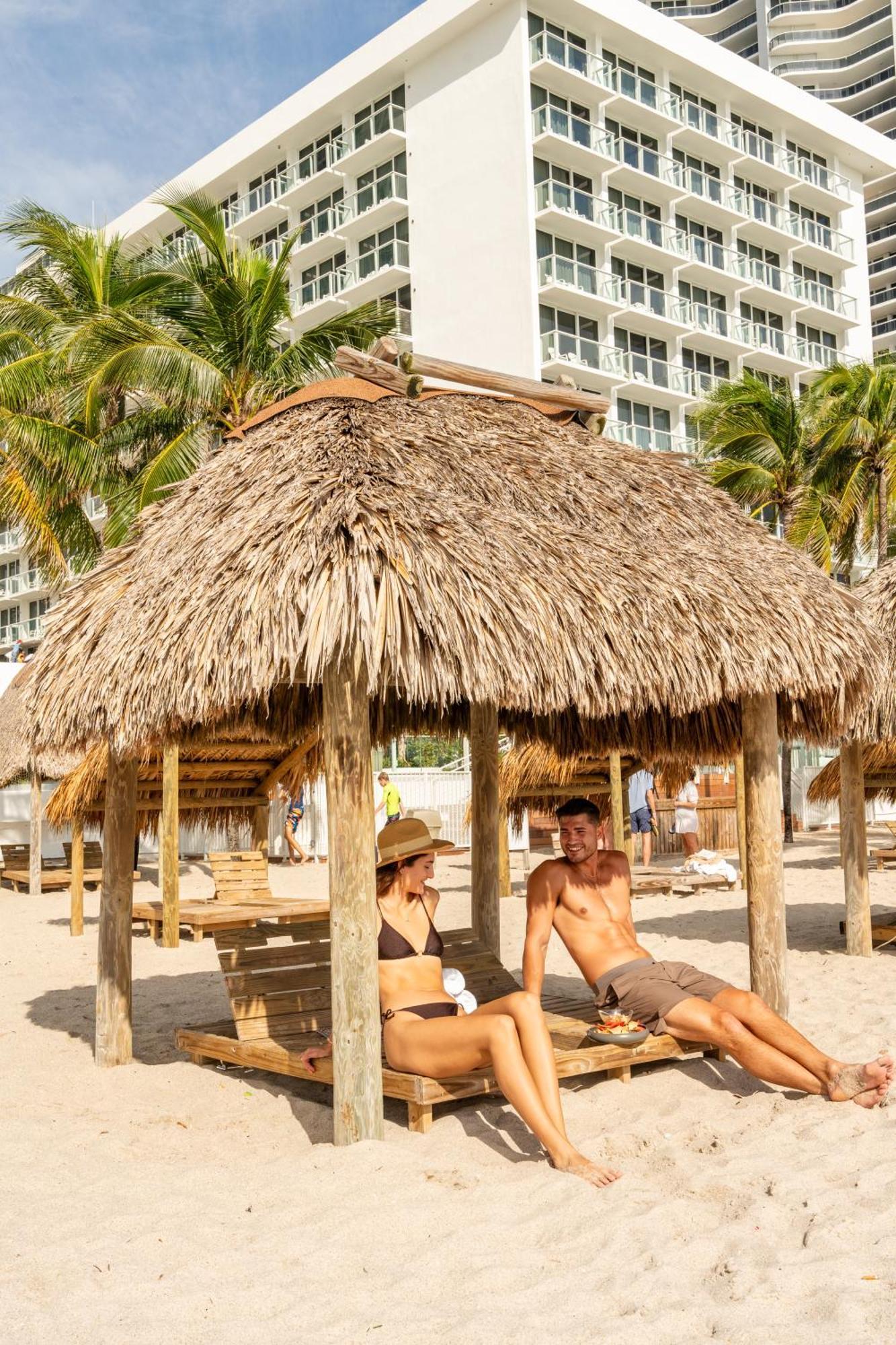 Newport Beachside Hotel & Resort Sunny Isles Beach Buitenkant foto