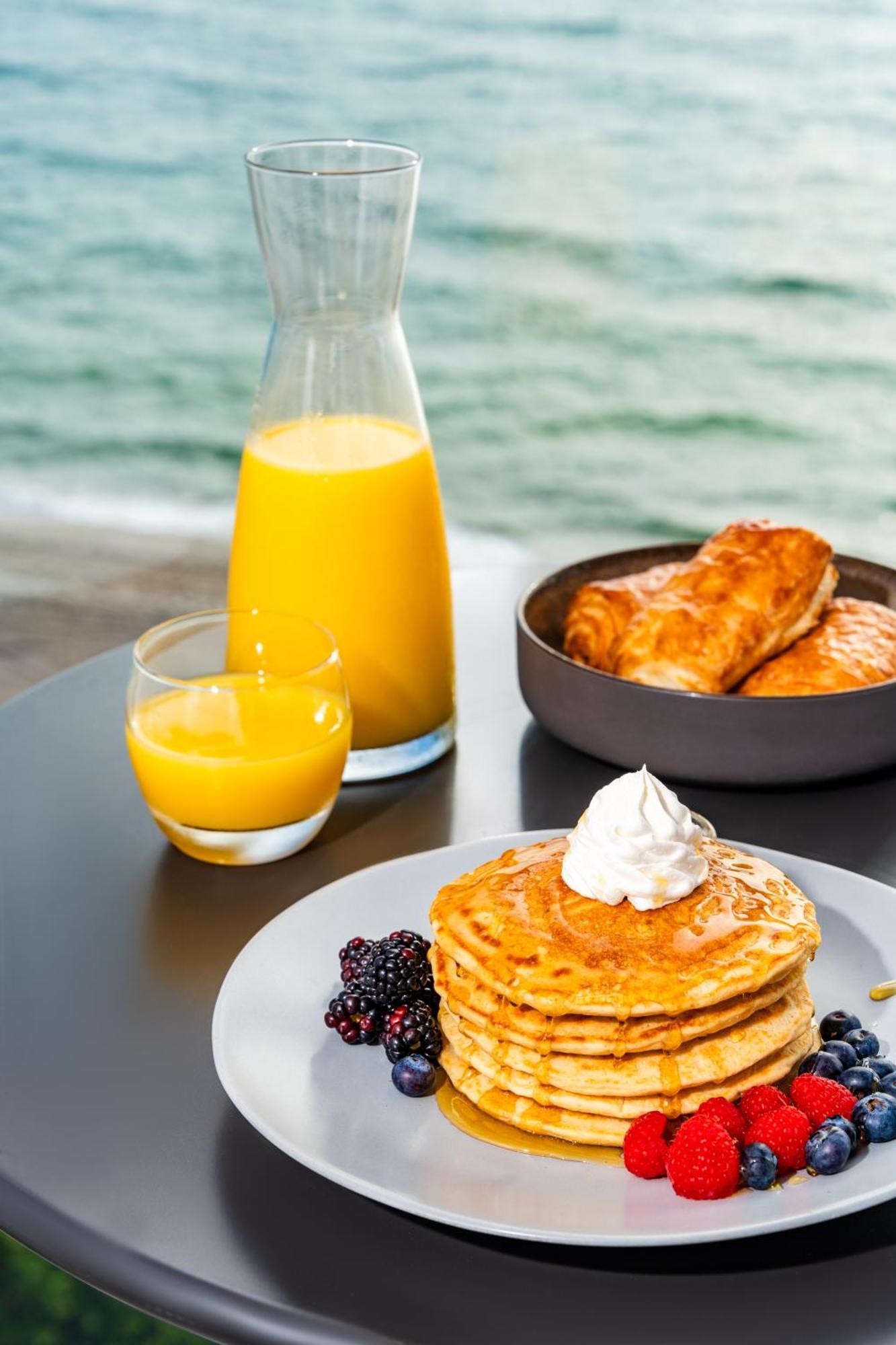 Newport Beachside Hotel & Resort Sunny Isles Beach Buitenkant foto
